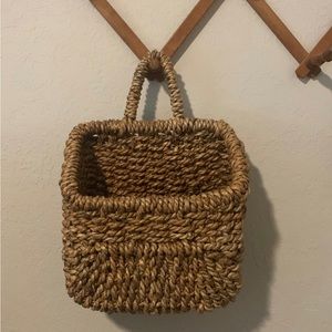 Target threshold basket